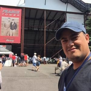 Meet your Posher, Tiago